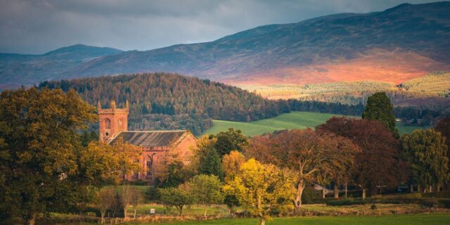 Creiff Parish Church visitscotland