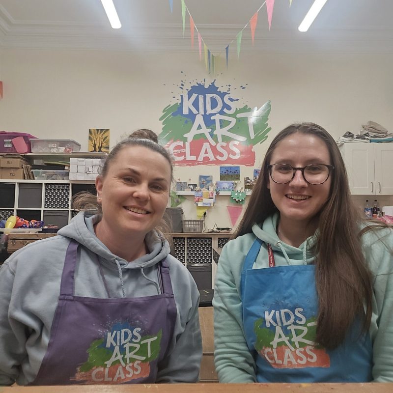 Kids art class listing image
